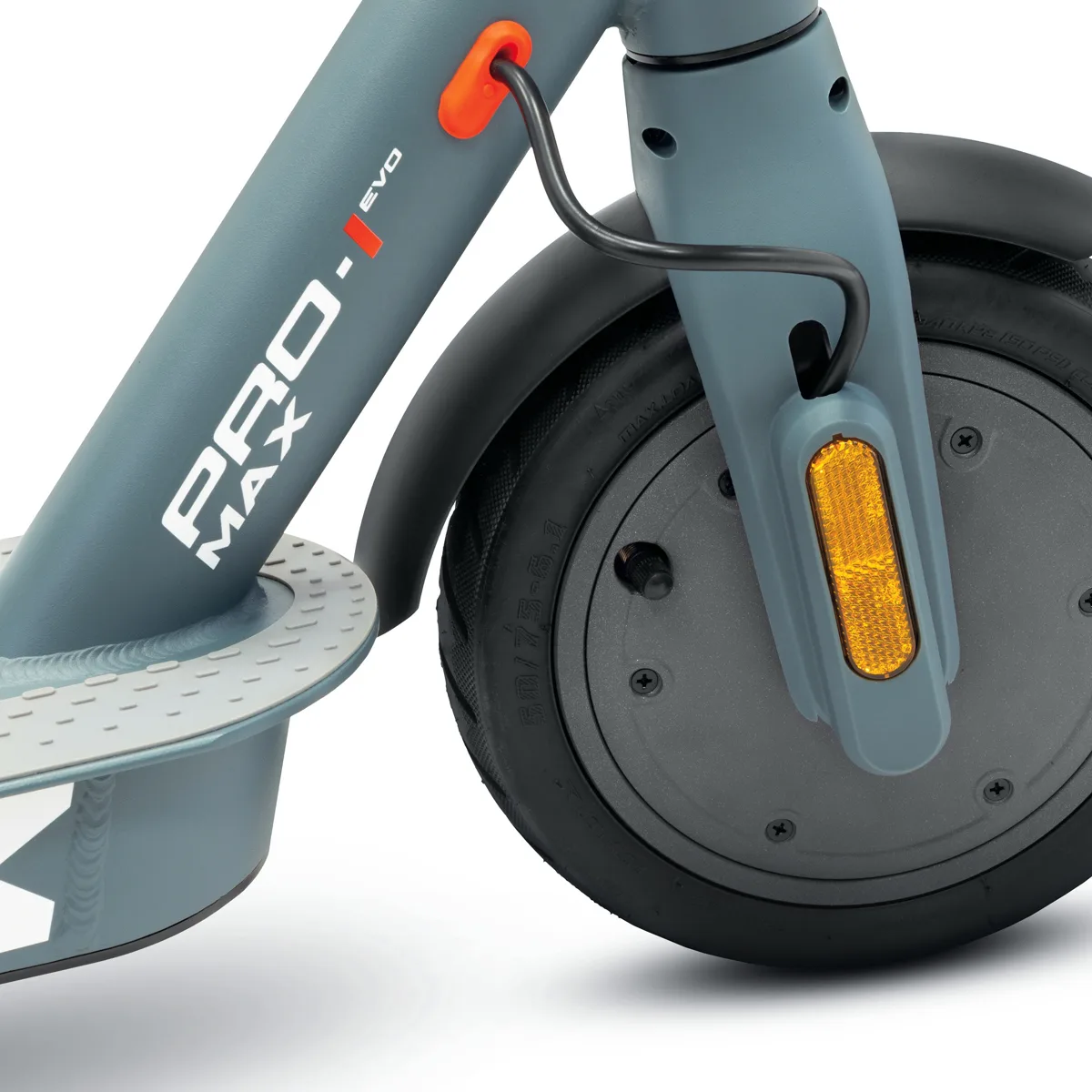 Ruota anteriore di scooter elettrico grigio