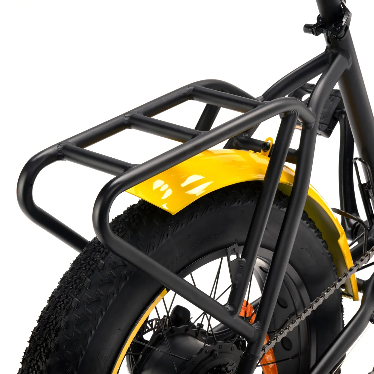 Portapacchi bici nera con parafango giallo