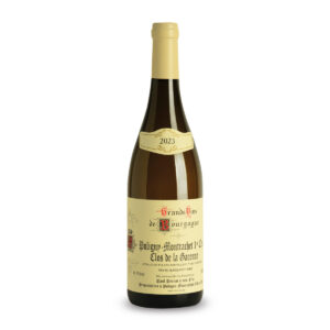 Bottiglia di vino bianco Puligny-Montrachet 2023