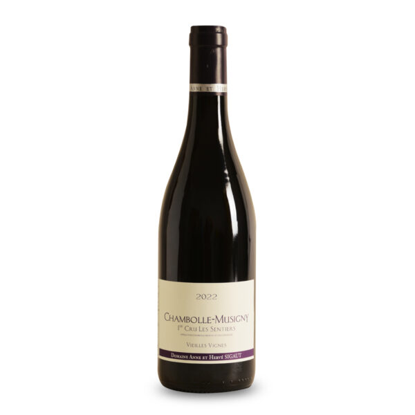 Bottiglia di vino rosso Chambolle-Musigny 2022.