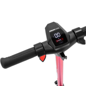 Display scooter elettrico con volante nero