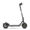 Monopattino elettrico nero con manubrio alto