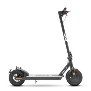 Monopattino elettrico nero con manubrio alto