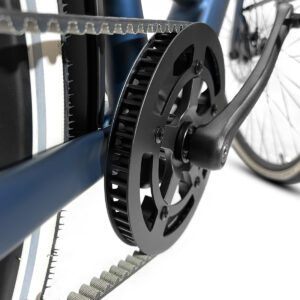 Trasmissione a cinghia di una bicicletta moderna.
