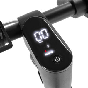 Display di scooter elettrico acceso